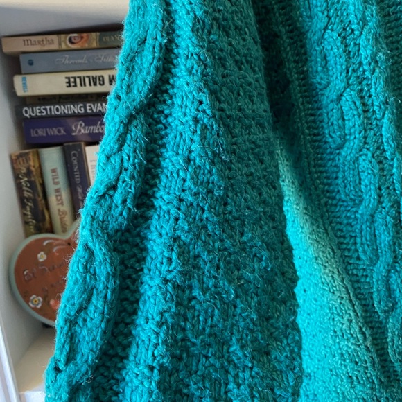 Aerie | Emerald Chunky Oversized Cable Knit Sweater - Picture 5 of 14